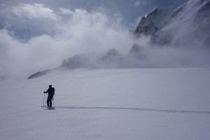 Finn McCann skiing at the top of the Vallee Blanche with Mont Blanc du Tacul in the background.