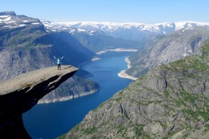 Lucy on the Trolltunga