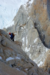 Simul-climbing. Wilki on easier terrain